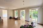 5 Bed Townhouse with En Suite at Spring Valley - 3