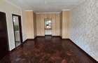 5 Bed Townhouse with En Suite at Lavington Green - 7