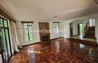 4 Bed House with En Suite in Nyari - 10