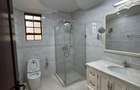 5 Bed House with En Suite in Runda - 11
