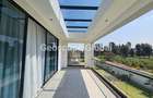 5 Bed House with En Suite in Runda - 12