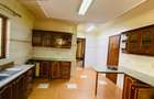 5 Bed Townhouse with En Suite at Westlands - 5