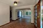 5 Bed Townhouse with En Suite in Lavington - 6