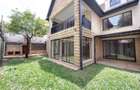5 Bed Townhouse with En Suite in Lavington - 2
