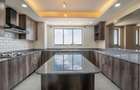 4 Bed Apartment with En Suite in Lavington - 6