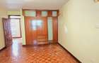 5 Bed Townhouse with En Suite at Lavington - 19