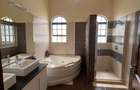 5 Bed Villa with En Suite in Runda - 10