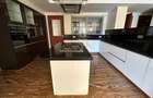 3 Bed Apartment with En Suite at Lavington - 6