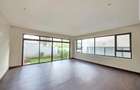 5 Bed Townhouse with En Suite in Lavington - 2