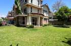 5 Bed House with En Suite at Lavington - 3