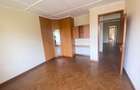 5 Bed Townhouse with En Suite in Lavington - 12