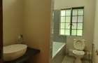 5 Bed Townhouse with En Suite in Rosslyn - 12