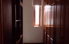 6 Bed Townhouse with En Suite in Lavington - 11
