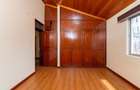 5 Bed Townhouse with En Suite at Ring Road - 16