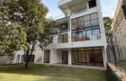 5 Bed Townhouse with En Suite in Kitisuru - 17