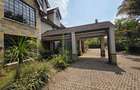 5 Bed House with En Suite in Runda - 15