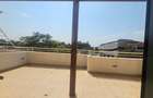 4 Bed Townhouse with En Suite at Garden City - 12