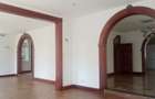 6 Bed House at Rosslyn Lone Tree - 12