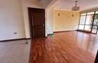 1 Bed Apartment with En Suite at Statehouse - 5