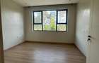 5 Bed Townhouse with En Suite in Lavington - 8