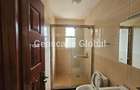 5 Bed House with En Suite in Lavington - 8