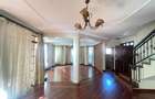 5 Bed Townhouse with En Suite in Lavington - 10