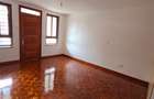 5 Bed Townhouse with En Suite at Lavington Green - 17