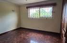 4 Bed Townhouse with En Suite at Lavington Off Convent Drive - 14