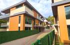 5 Bed House with En Suite at Lavington Convent Drive - 3