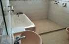 5 Bed Townhouse with En Suite in Lavington - 20
