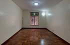 5 Bed Townhouse with En Suite at Othaya Road - 13
