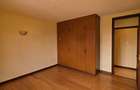 3 Bed Apartment with En Suite at Riverside Drive - 7