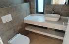 4 Bed Townhouse with En Suite at Paradise Lost - 4