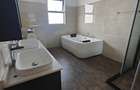 5 Bed Apartment with En Suite in General Mathenge - 16