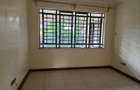 4 Bed Apartment with En Suite in Parklands - 8