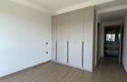 2 Bed Apartment with En Suite at Riverside Drive - 5