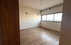 2 Bed Apartment with En Suite in Kilimani - 9