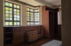 5 Bed House with En Suite in Runda - 20