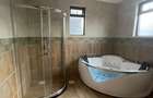 5 Bed Townhouse with En Suite in Lavington - 6