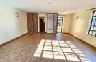 5 Bed Townhouse with En Suite in Kyuna - 11