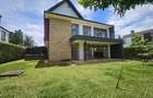 4 Bed House with En Suite in Garden Estate - 3