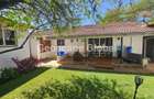 3 Bed House with En Suite in Lavington - 1