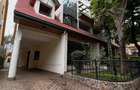 4 Bed Townhouse with En Suite at Chalbi Drive - 16