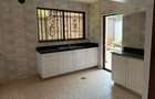 5 Bed Townhouse with En Suite at Lavington - 8
