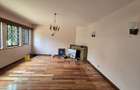 5 Bed Townhouse with En Suite in Lavington - 12
