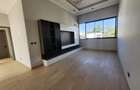 5 Bed Townhouse with En Suite at Lavington - 14
