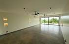4 Bed House with En Suite at Hs84 - 16