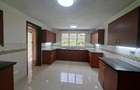 4 Bed Townhouse with En Suite in Muthaiga - 6