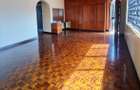 5 Bed Townhouse with En Suite in Kilimani - 4