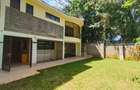 4 Bed Townhouse with En Suite at Brookside Area - 2